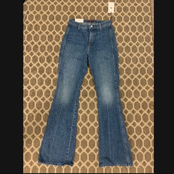 NEW Flare jeans - Picture 1 of 3